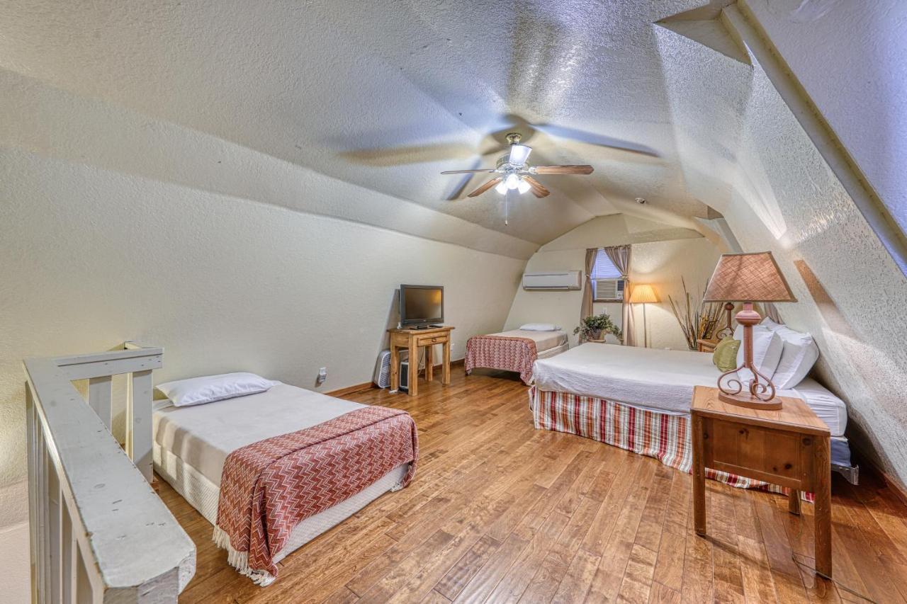The Olive @ Mendelbaum Winery Guest Cabins Hotel Fredericksburg Eksteriør billede