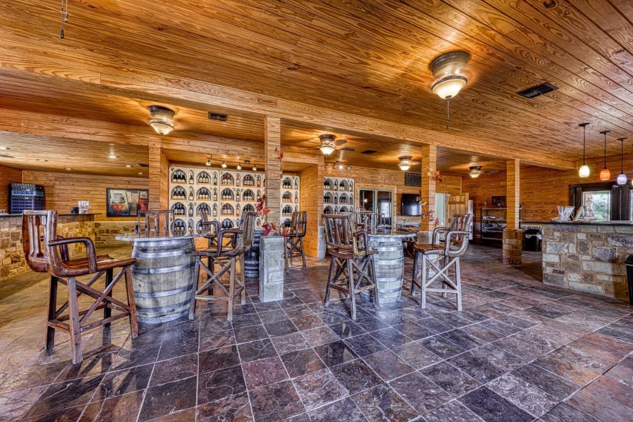 The Olive @ Mendelbaum Winery Guest Cabins Hotel Fredericksburg Eksteriør billede